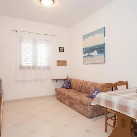 Apartment 17857b Punat
